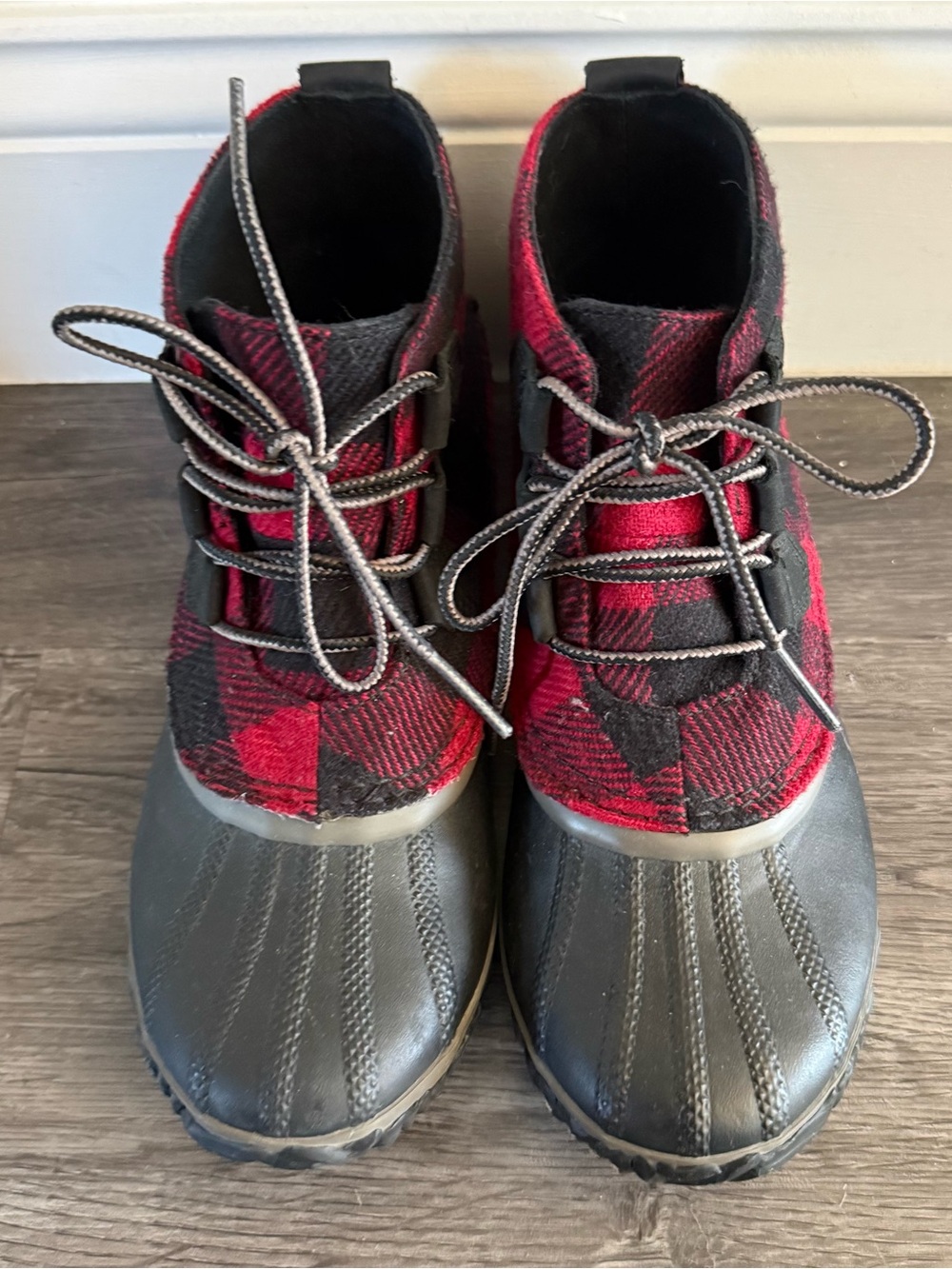 SOREL Women's Out N About Duck Boots Red Buffalo Plaid Waterproof Winter Sz 8.5